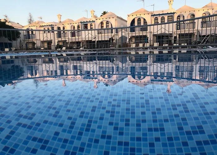 Апартаменты Playmar *